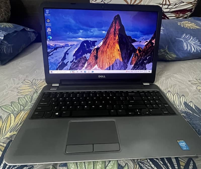 Dell Inspiron 5537 Core i7 (4th generation) 0