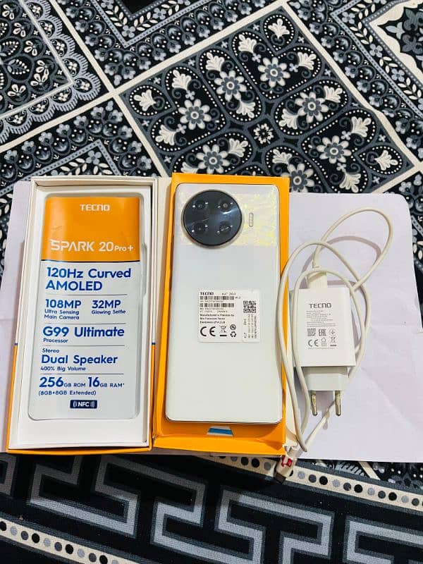 Tecno spark 20 pro plus 7