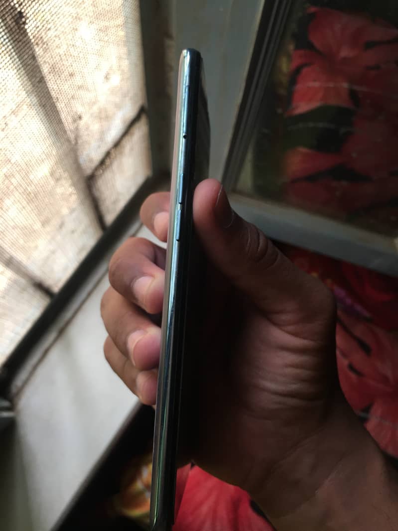 OPPO f17 pro 8/128 gb /like a new/whatsap no/0301-4717-623- 7