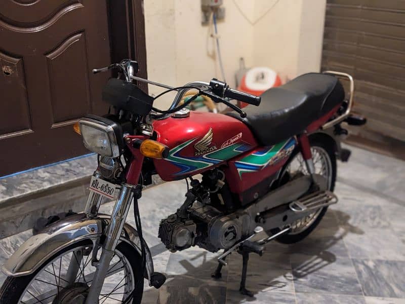 2008 model honda 70 2018 model ka tanki tappay laga howa ha 3