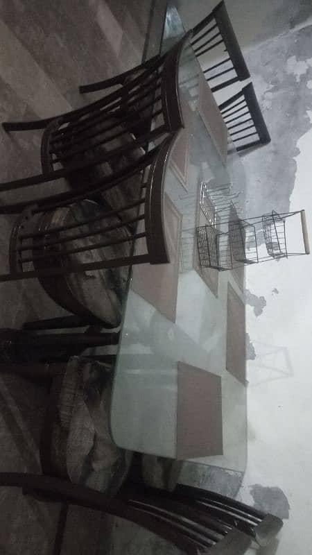 dinning table and 6 chairs 3