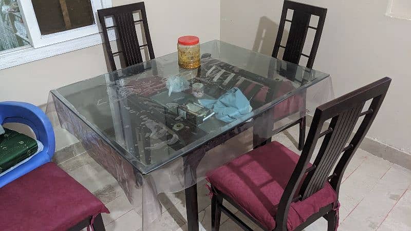 Dining Table 0