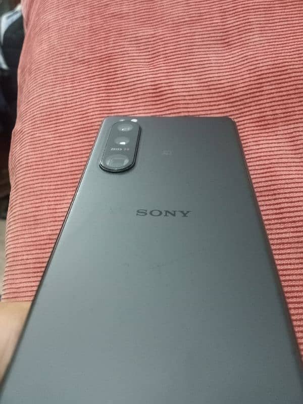 Snapdragon 888, 8 GB  128gb , Full Gaming And Pictures phone. 2