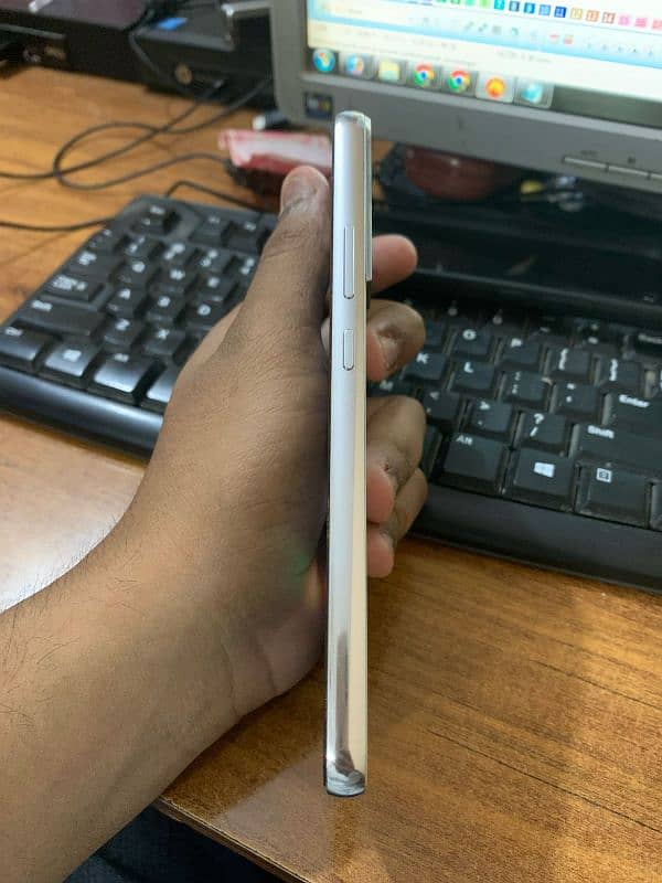 Samsung S22 plus Dual Sim pta approved 3