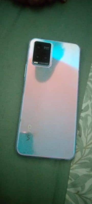 vivo y33s 8/10 condition 0