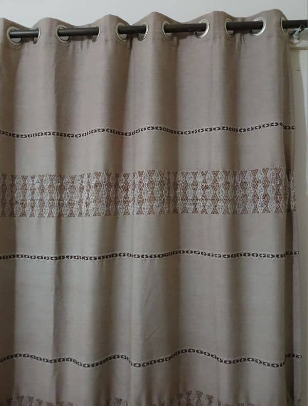 2 x Curtains Good Condition 1