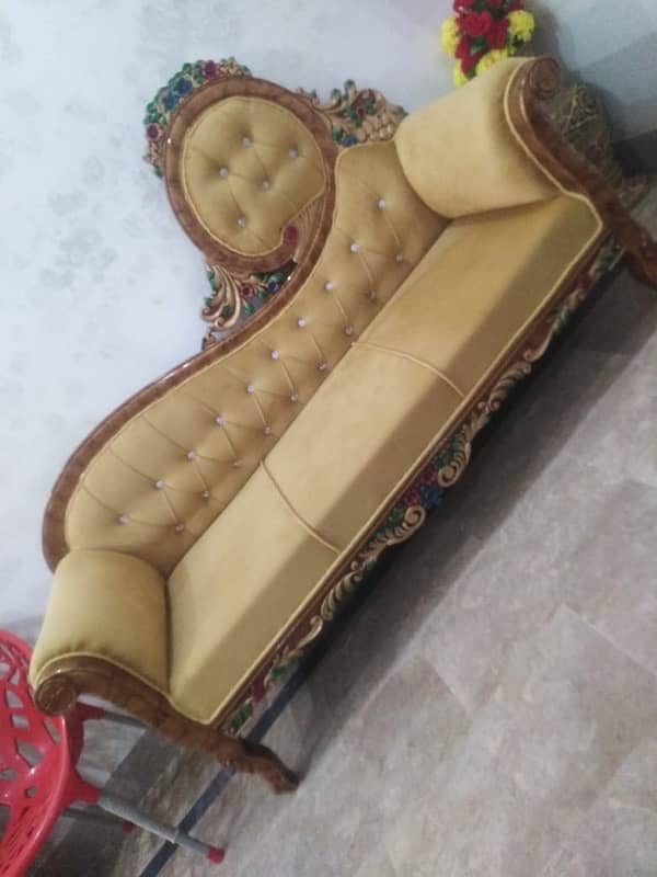 Dewan sofa 10/10 pure larki 2