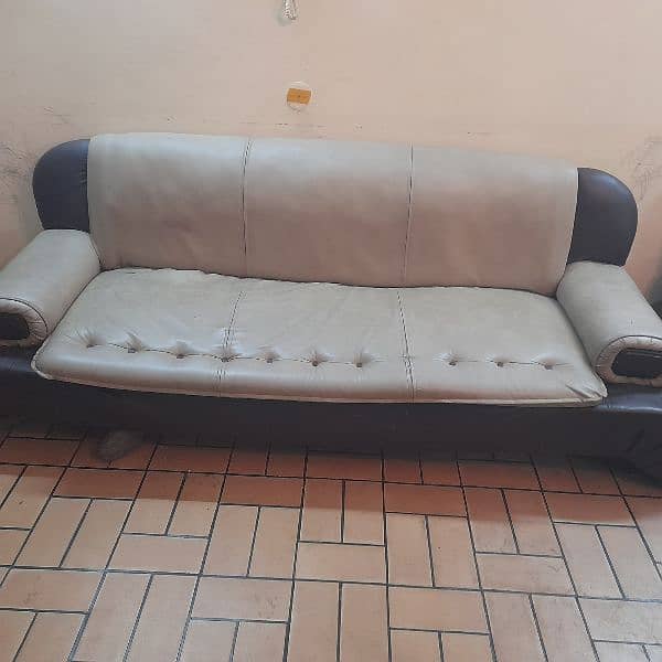 need to sell these sofa 0