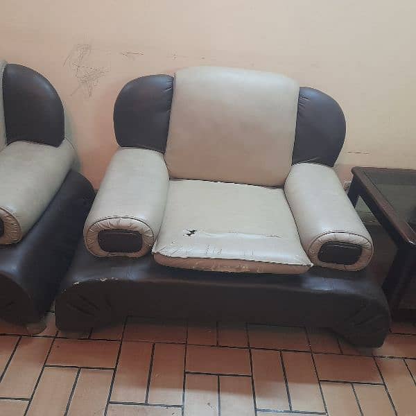 need to sell these sofa 1