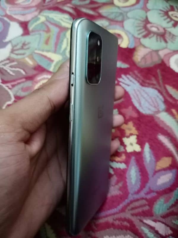OnePlus 8t Green Line on screen 2