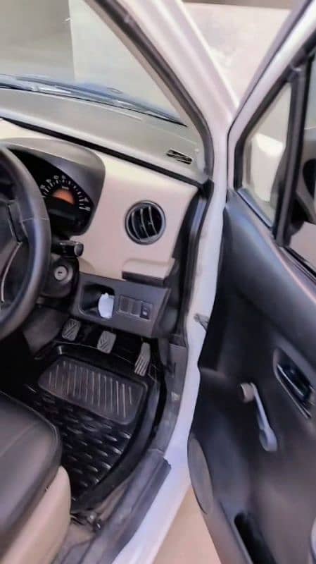 Suzuki Wagon R 2016 10