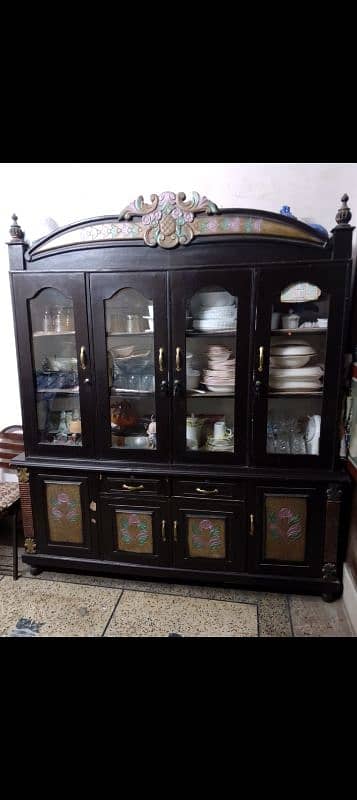 bed set shoukas and dressing table 0