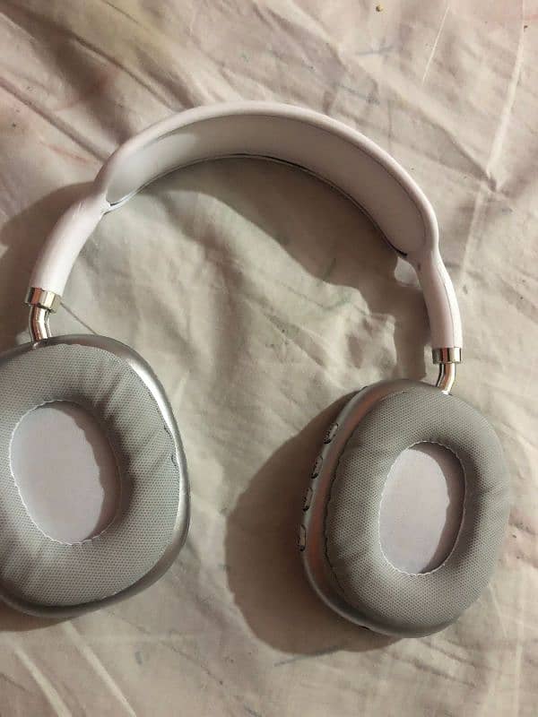 P9 Headphone good and new Conditions 1