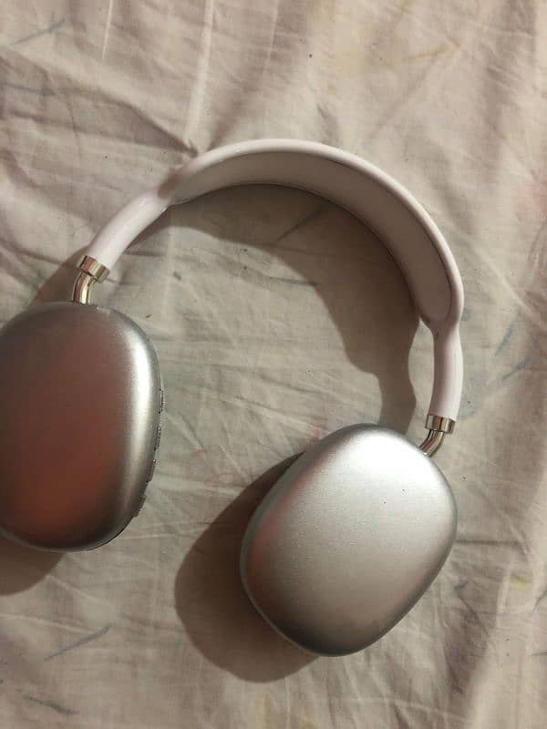 P9 Headphone good and new Conditions 3