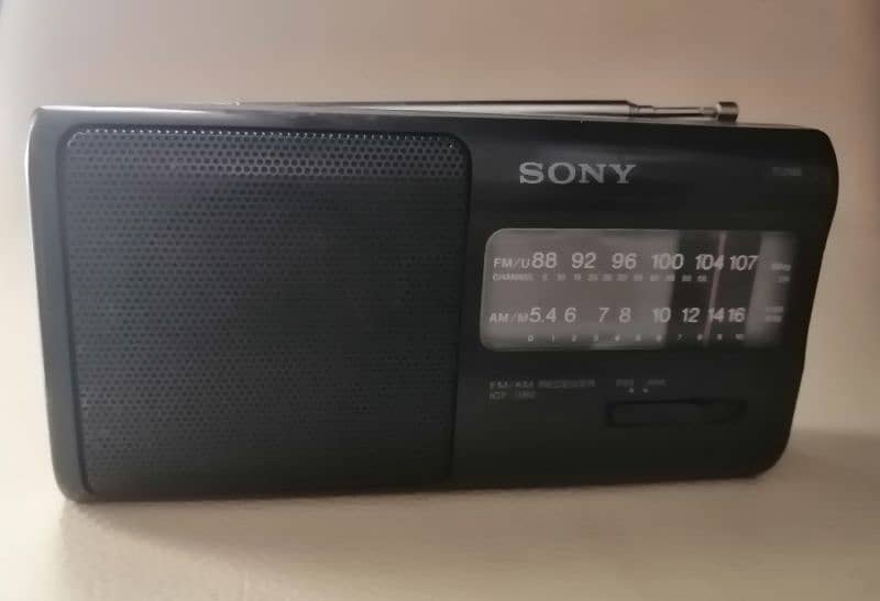 Radio Sony ICF-380 1