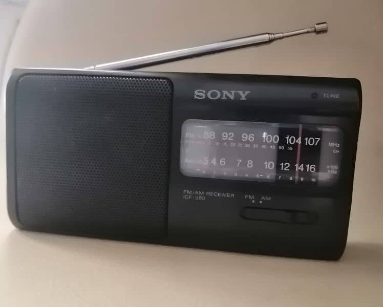 Radio Sony ICF-380 3