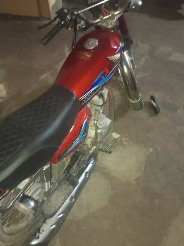 Honda 125 | 1995 | convert into | 2024 | 9