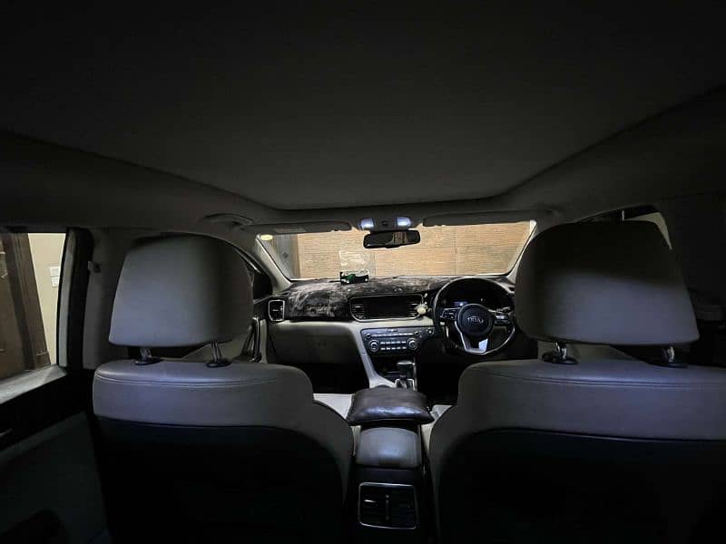KIA Sportage 2021 Total genuine 100% on name 14
