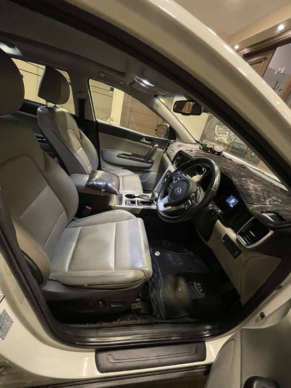 KIA Sportage 2021 Total genuine 100% on name 16
