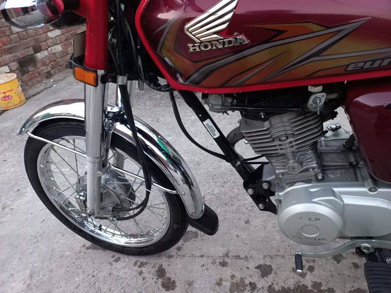 Honda For Sale first owner good condition contact on this 03011931931 4