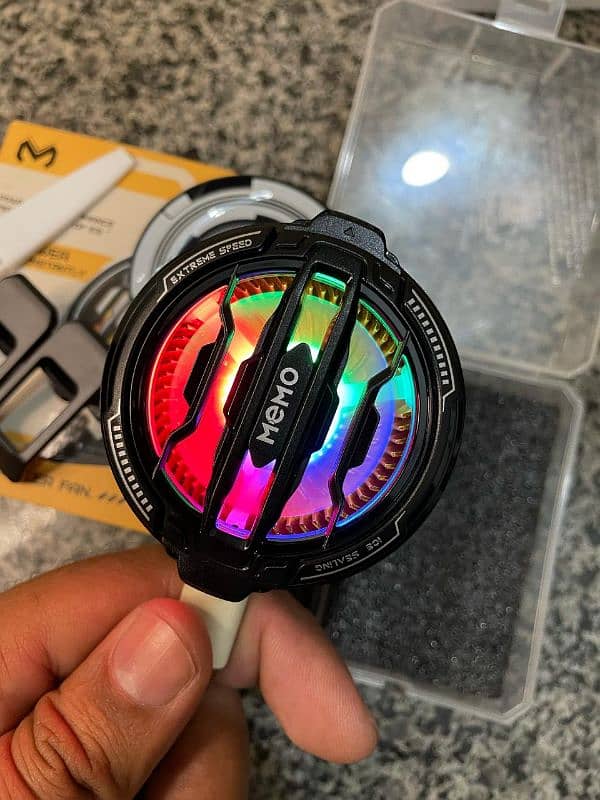 Mobile Radiator Cooling Fan for PUBG&OnePlus 6/7/8/9/10/11/12 Chargers 4