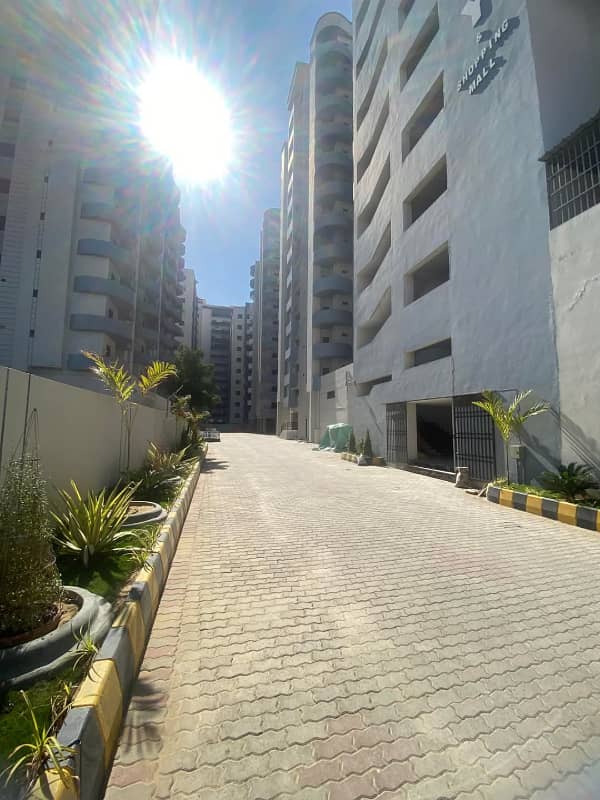 DANIYAL RESIDENCY AND SHOPPING MALL SCHEME-33 0