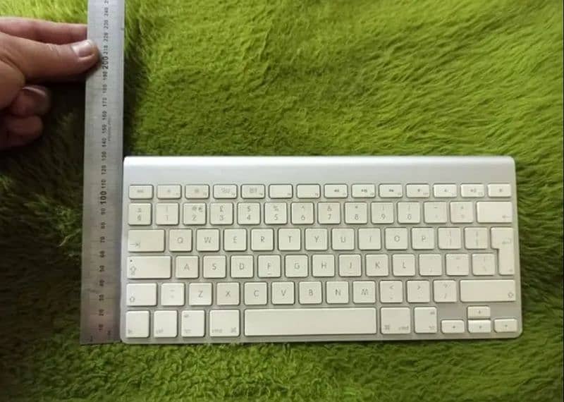 Anker Ultra-Slim Bluetooth Keyboard 6