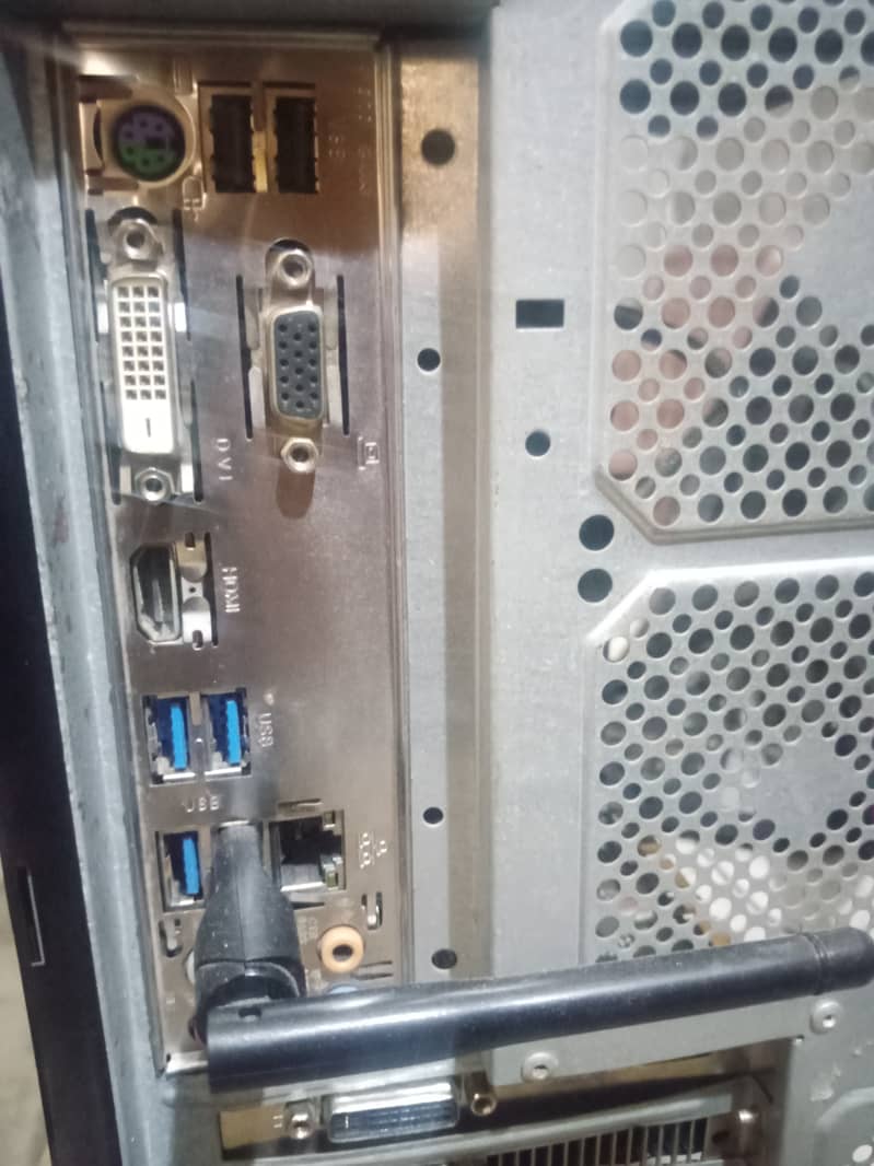 Intel i7 4790 Gigabyte z97 mobo 8gb ram 2