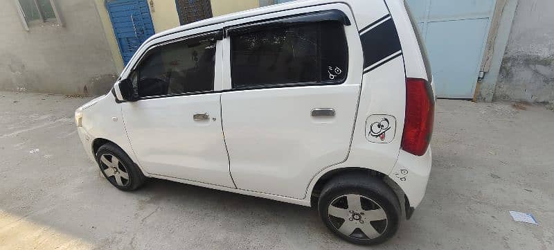Suzuki Wagon R 2019 vxl brand new condition family use car 8
