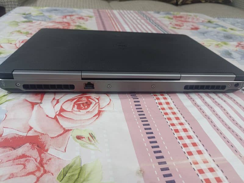 Dell Percision 7520 core i7 2