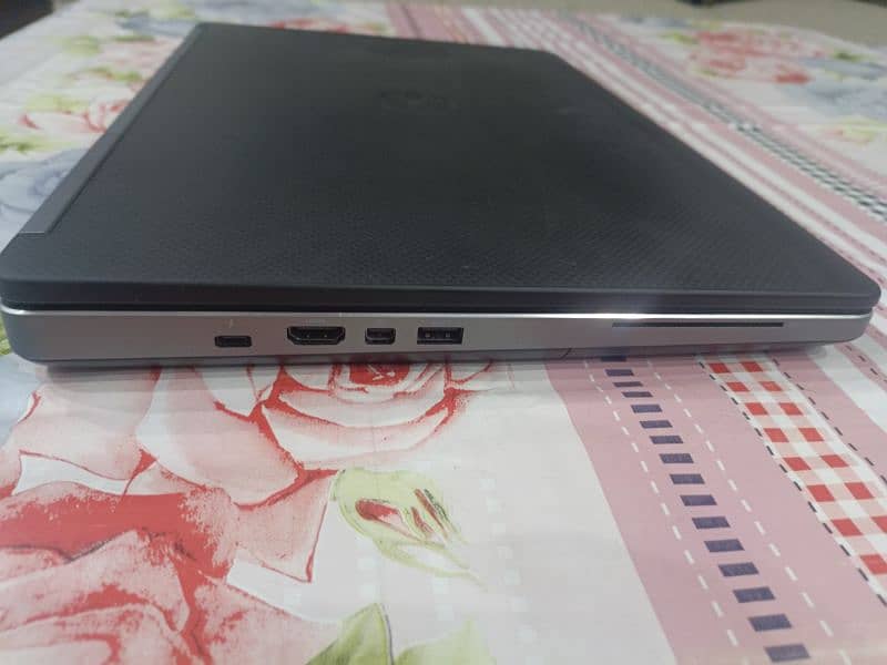 Dell Percision 7520 core i7 3