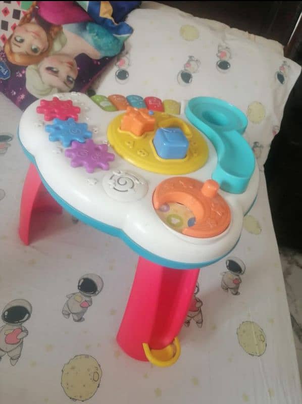 Activity Table for Kids 0