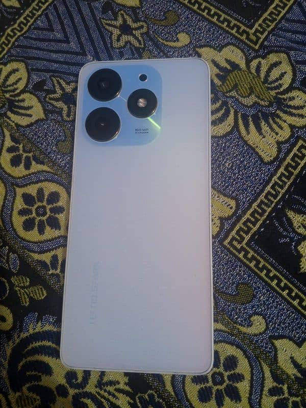 Tecno spark 10 pro 0