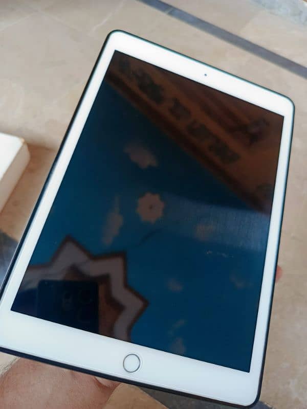 ipad 8th genration 1