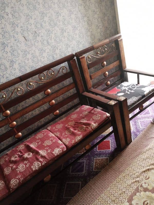 iron sofa set 5 seater decent style 2