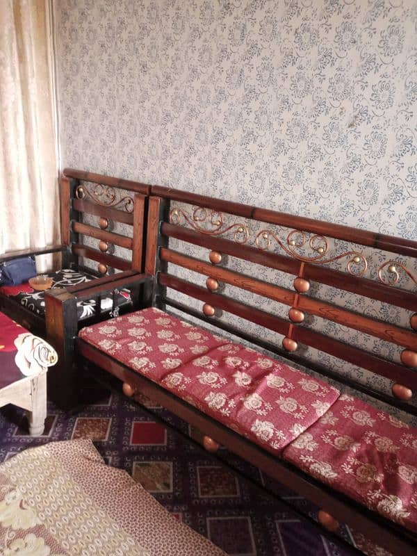 iron sofa set 5 seater decent style 4