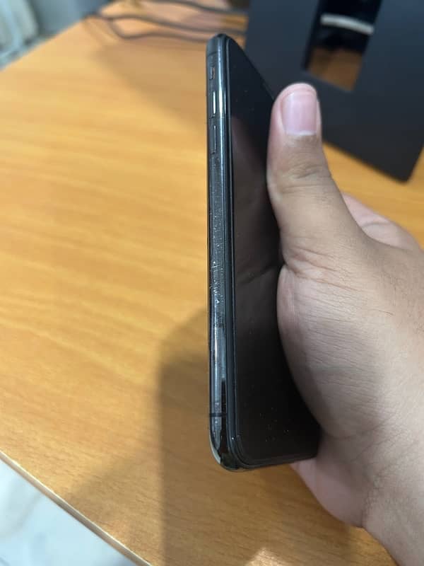 Iphone Xs dual offical pta approved 4