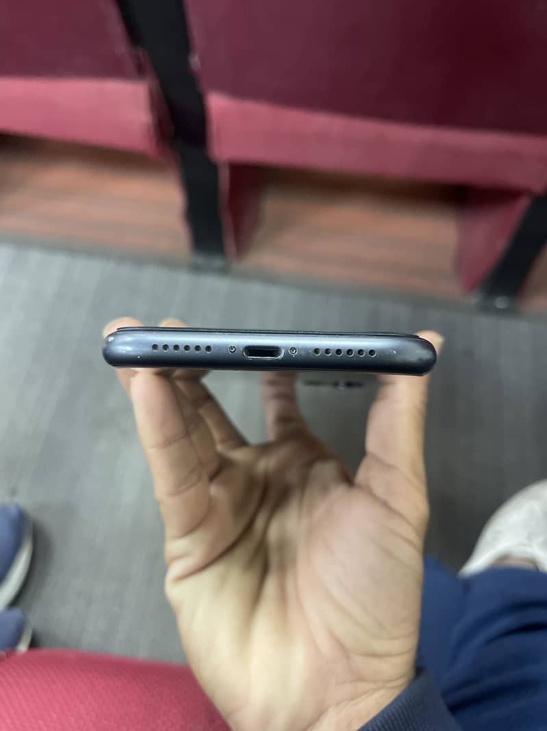 Iphone 11 jv 64gb 7