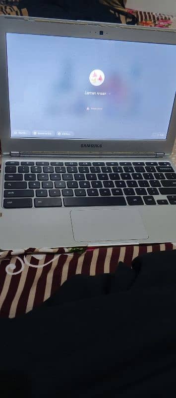 goolge chrome lapptop 0