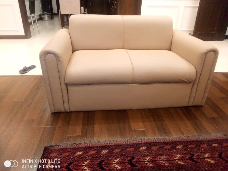 i want to sale 2 seater sofa 6 pec Chair 2 pair Fancy lights 5