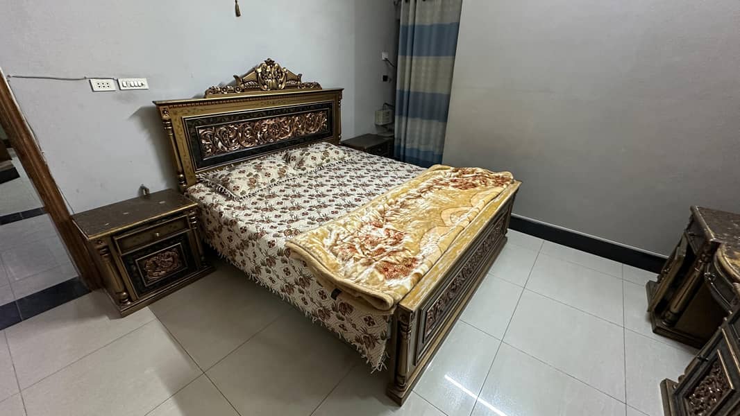 Double Bed Set and Coffee Chairs 0