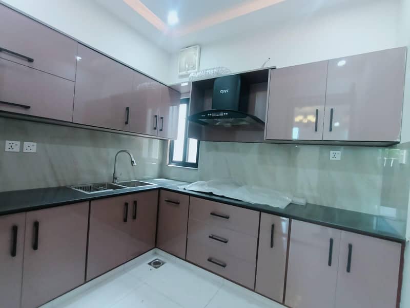 5 Marla Beautiful House For Sale Ideal Location 4