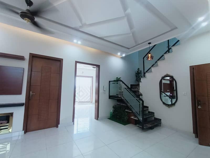 5 Marla Beautiful House For Sale Ideal Location 5
