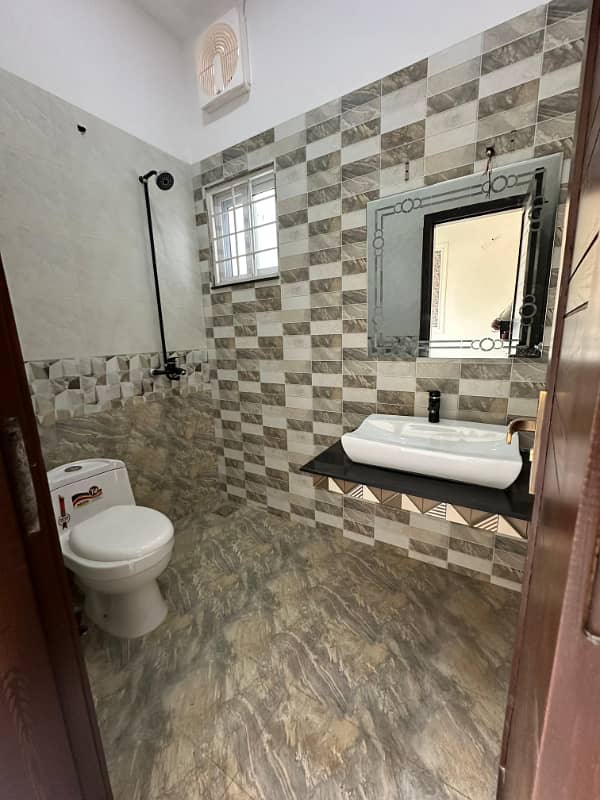 5 Marla Beautiful House For Sale Ideal Location 30