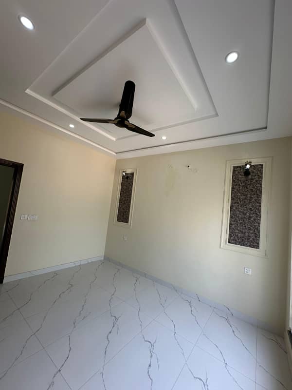 5 Marla Beautiful House For Sale Ideal Location 32