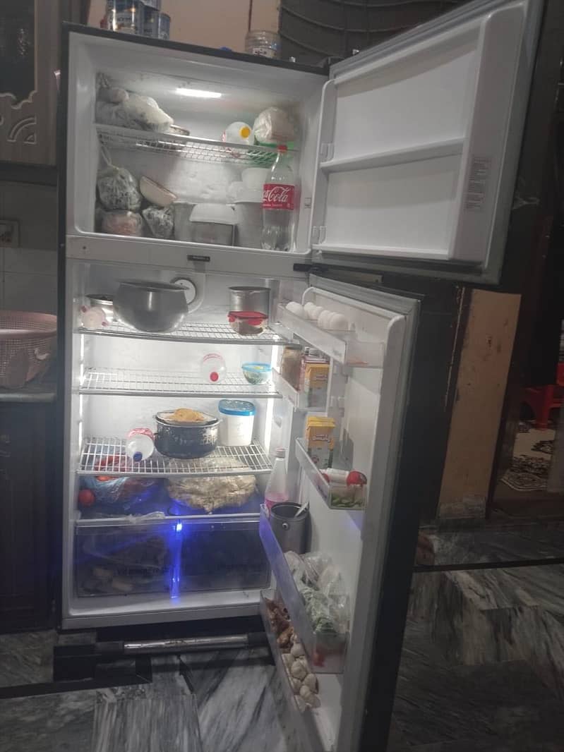 Dawlance full size Refrigerator 0