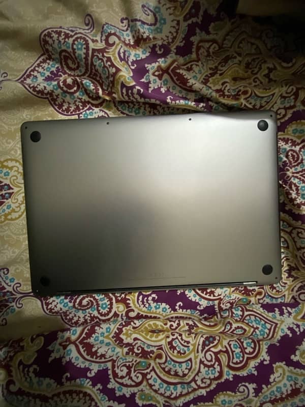 Apple MacBook Pro 13" (2019) – Intel Core i7, 16GB RAM, 512GB SSD 1