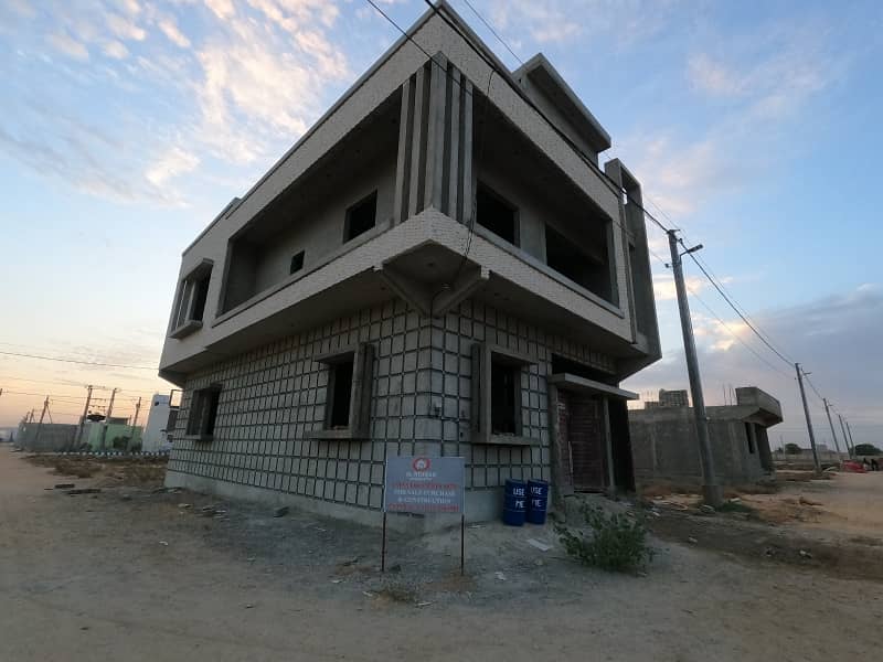 120 Sq. Yd Park Facing Plot For Sale In Andaleeb Society 10