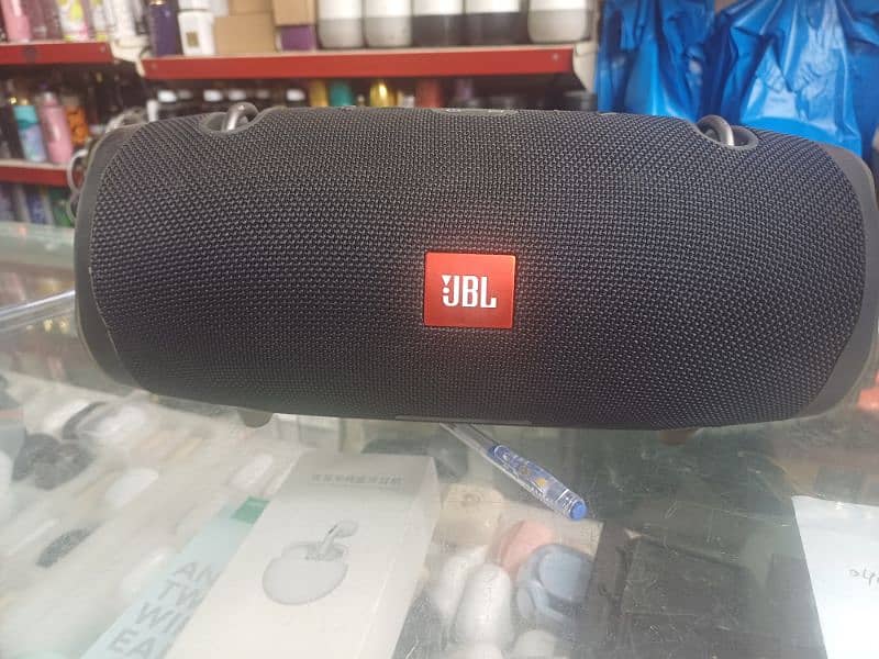 jbl. marshal. harman speakers 1