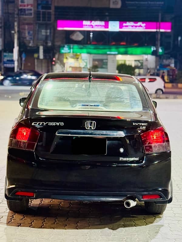 Honda City Aspire 1.5 prosmatic 2014 6